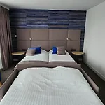 Hotel Les 3 Cles Gembloux