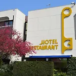 Les 3 Cles Hotel 4*