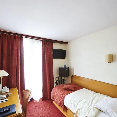 Hotell Les 3 Cles 4*