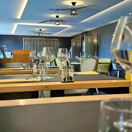 Hotel Les 3 Cles 4*