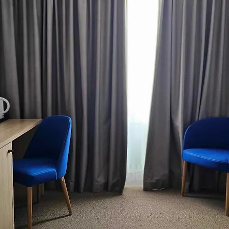 Les 3 Cles Otel 4*
