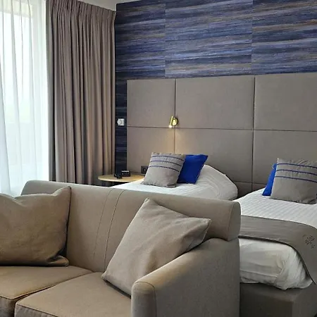 Les 3 Cles Otel 4*