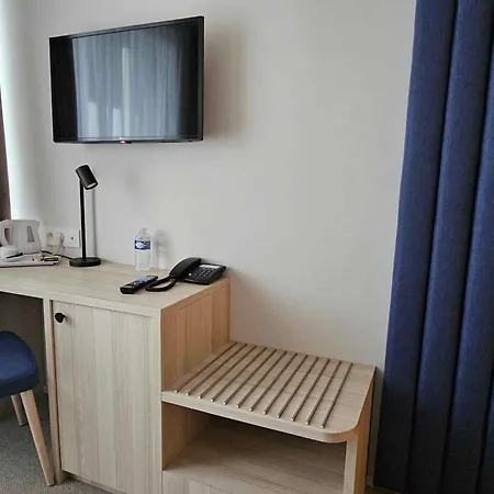 Les 3 Cles Отель