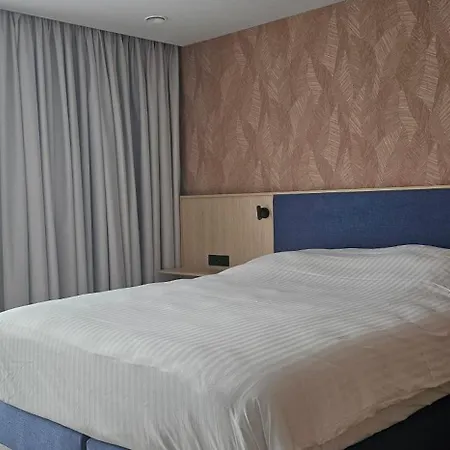 Les 3 Cles Ξενοδοχείο 4*