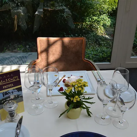 Hotel Les 3 Cles Gembloers