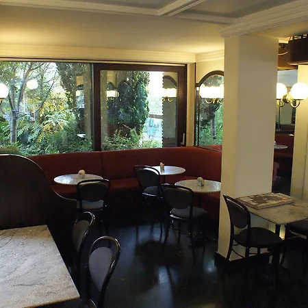 Les 3 Cles Hotel 4*