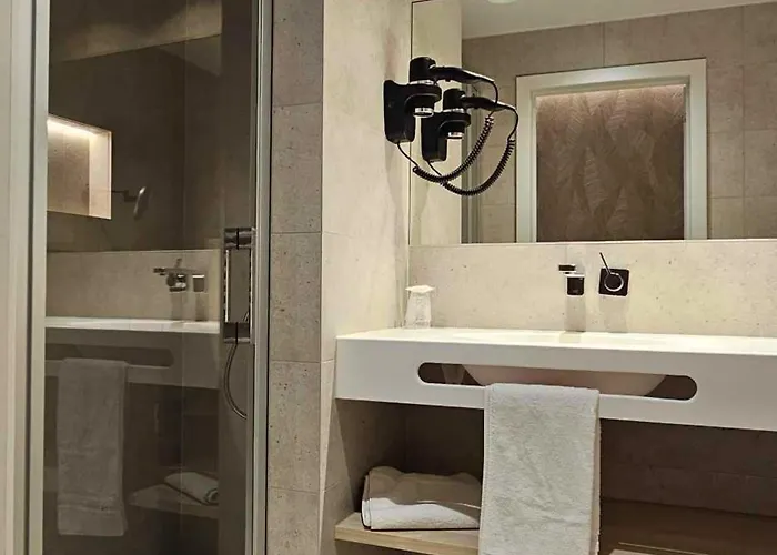 Szálloda Les 3 Cles 4*