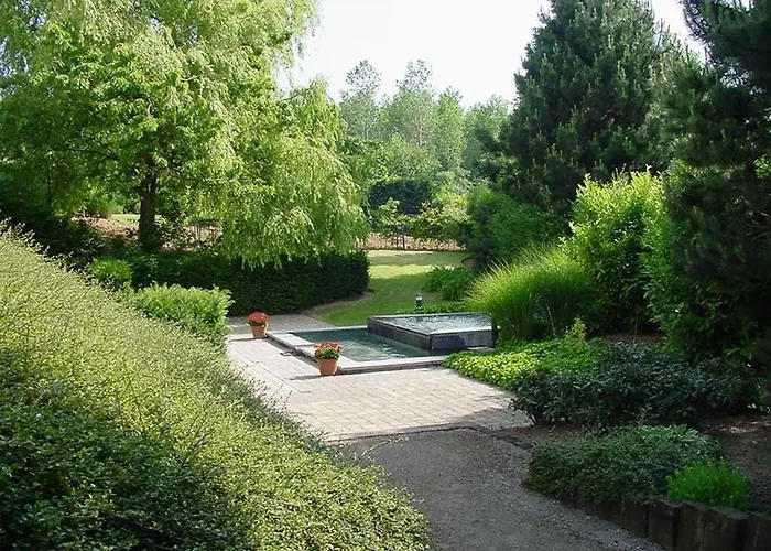 Les 3 Cles Отель 4*