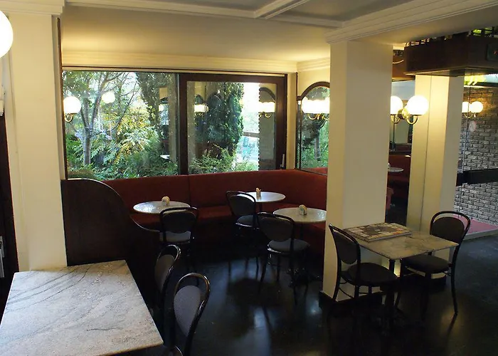 Les 3 Cles Отель 4*